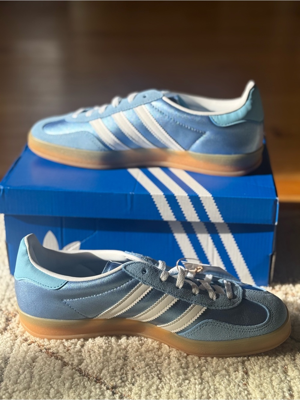 Adidas Gazelle Indoor W Women 7 Blue Metallic Gum Sole Sneakers JS1407 BNWT - Picture 4 of 10